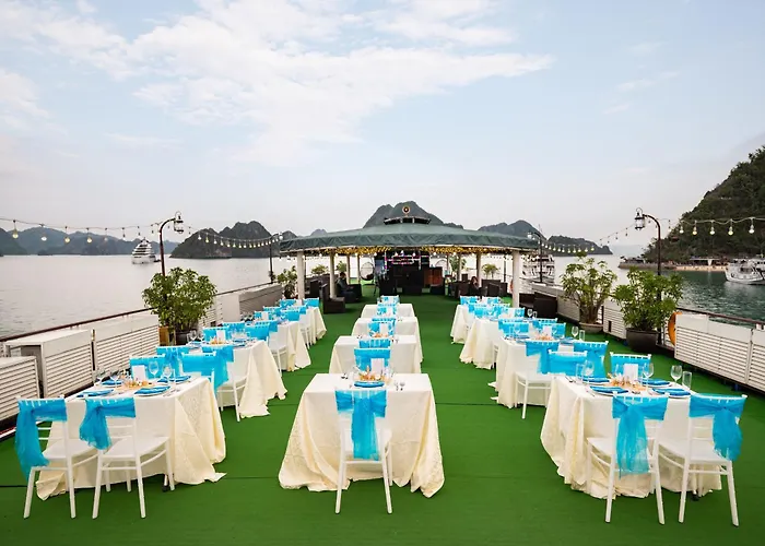 Amanda Premier Cruise * Ha Long